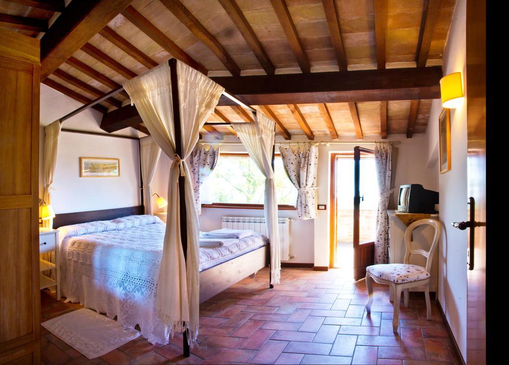 Poggio Cantarello Vacanze Farm stay